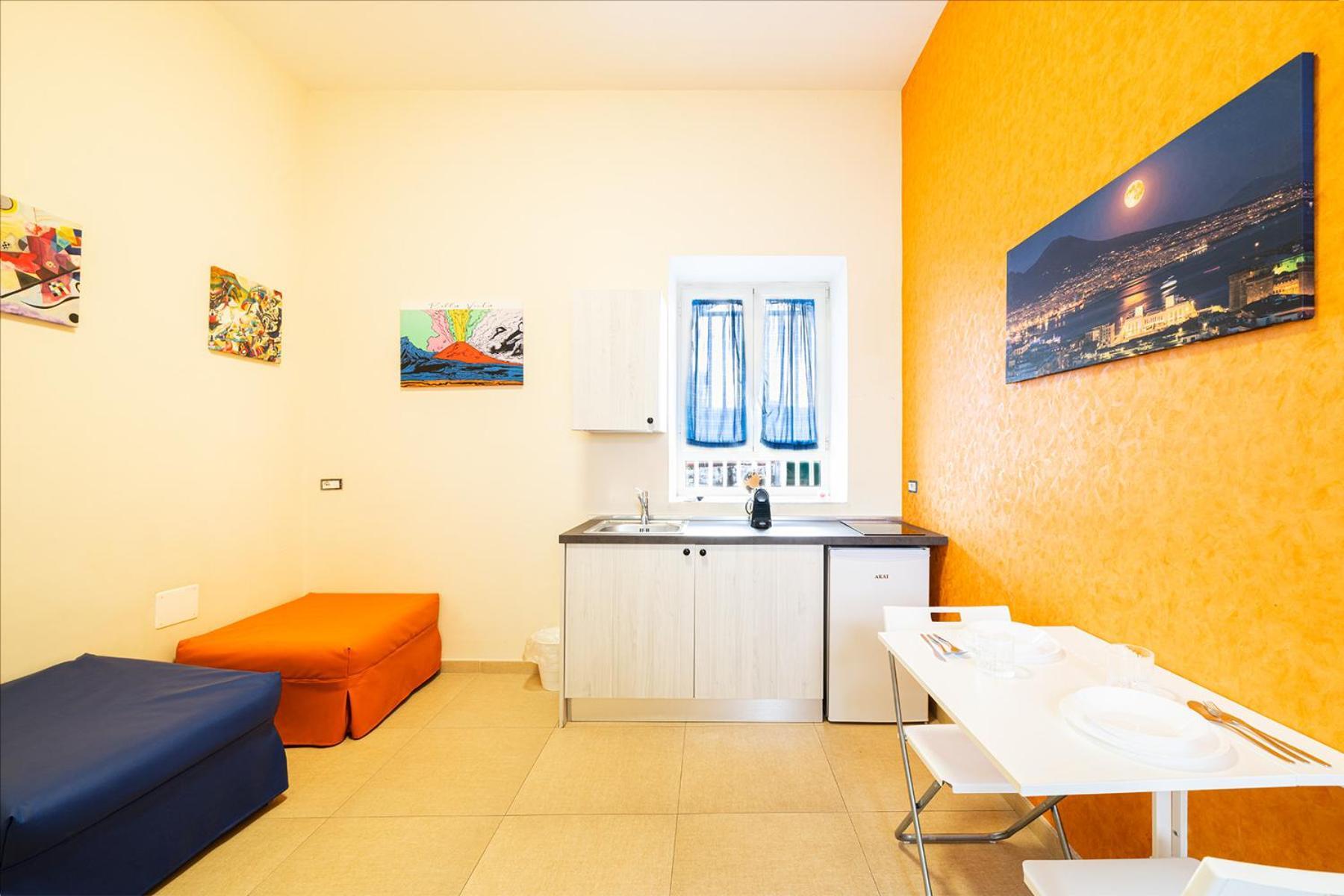 Corso 138 - Sleep & Fly - By Domusextra Bed & Breakfast เนเปิลส์ ภายนอก รูปภาพ